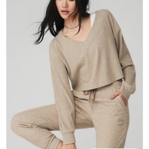 Alo Muse V-Neck Pullover